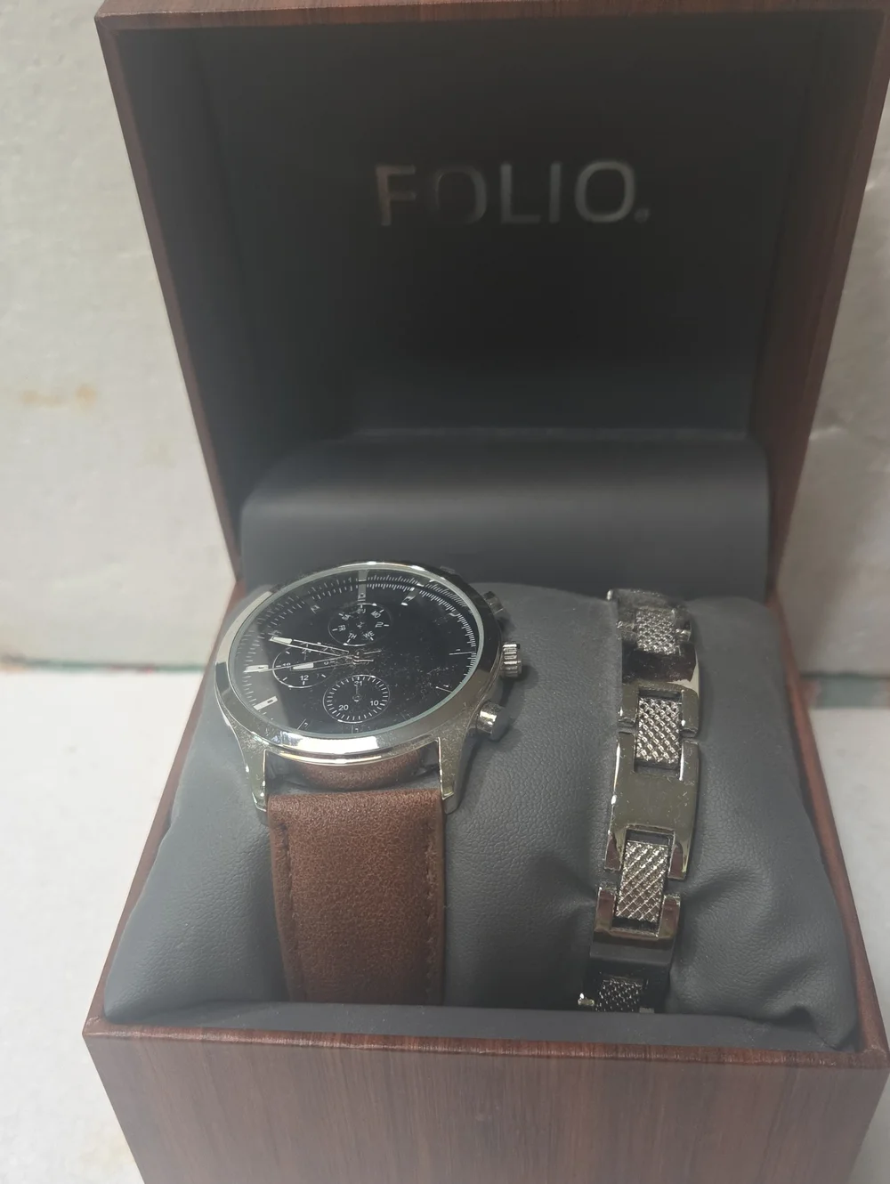 FOLIO Men's Brown Leather Strap Chronograph Watch with Silver Bracelet
